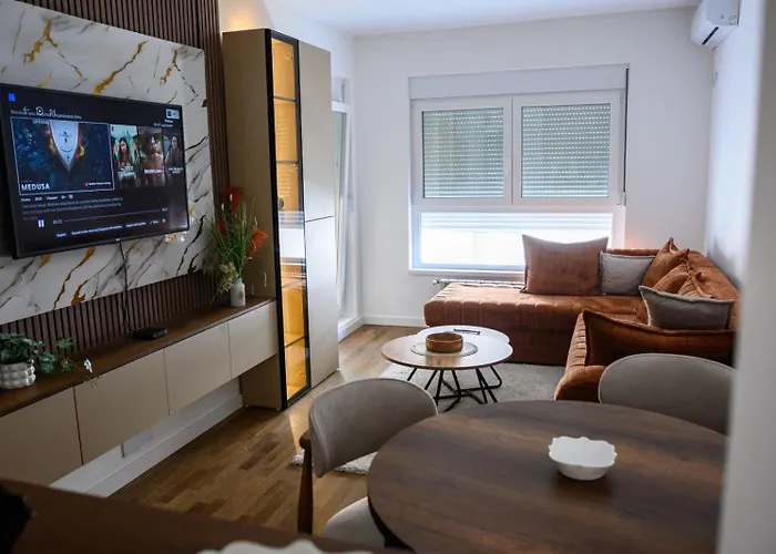 New Bubanj Apartment's 아파트 크라구예바츠