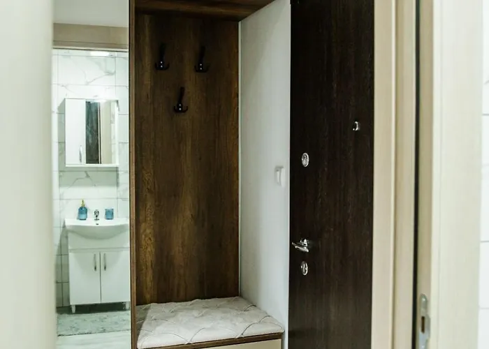 아파트 New Bubanj Apartment's *